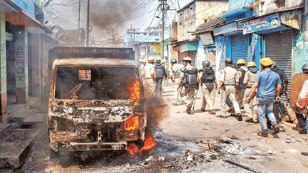 आखिर क्यों पश्चिम बंगाल में धधक रही हैं हिंसा की आग? वजह हैं ऐसी, जानकार रह जायेंगे हैरान