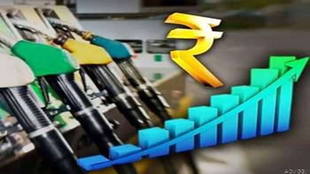 डॉलर के मुकाबले 72.10 के स्तर पर पहुंचा भारतीय रुपया, डीजल के दामों में इजाफा