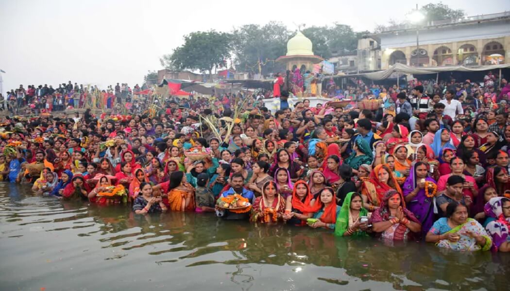 छठ पूजा को लेकर योगी सरकार ने जारी की गाइड लाइन 