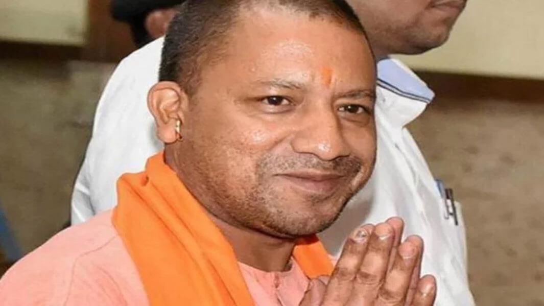 पैदल चलकर किया CM YOGI ने विश्वनाथ कॉरिडोर का निरीक्षण