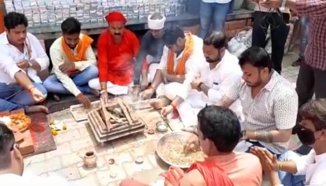 राम मंदिर भूमि पूजन के उपलक्ष्य में करणी सेना ने किया यज्ञ