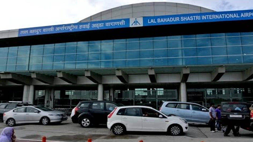 विमान यात्री को लेने Lal Bahadur Shastri International Airport पहुंचे ड्राइवर की हार्ट अटैक से मौत